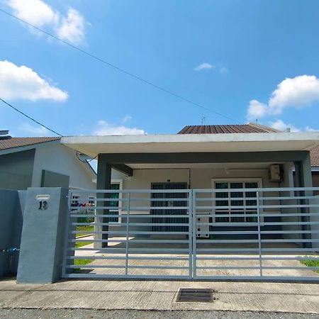 Tilapia Guest House Temerloh Eksteriør billede
